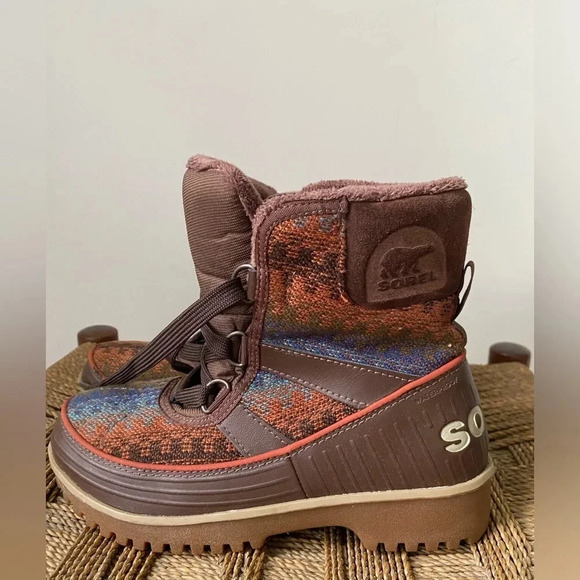 Sorel Tivoli Boots Women’s 6 Winter Snow Boot Aztec Print - Picture 1 of 6